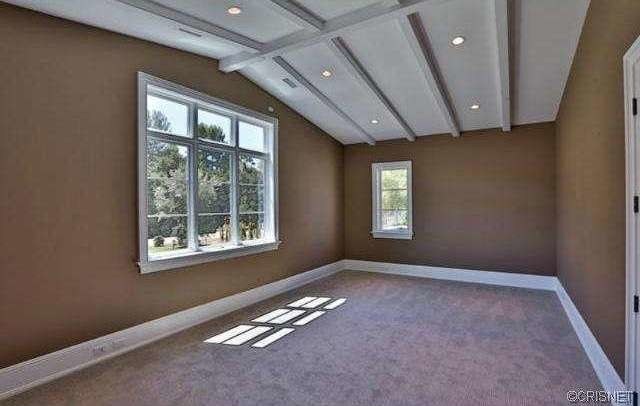 kylie-jenner-new-house-hidden-hills-14