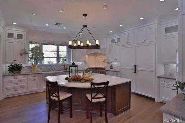 kylie-jenner-new-house-hidden-hills-30