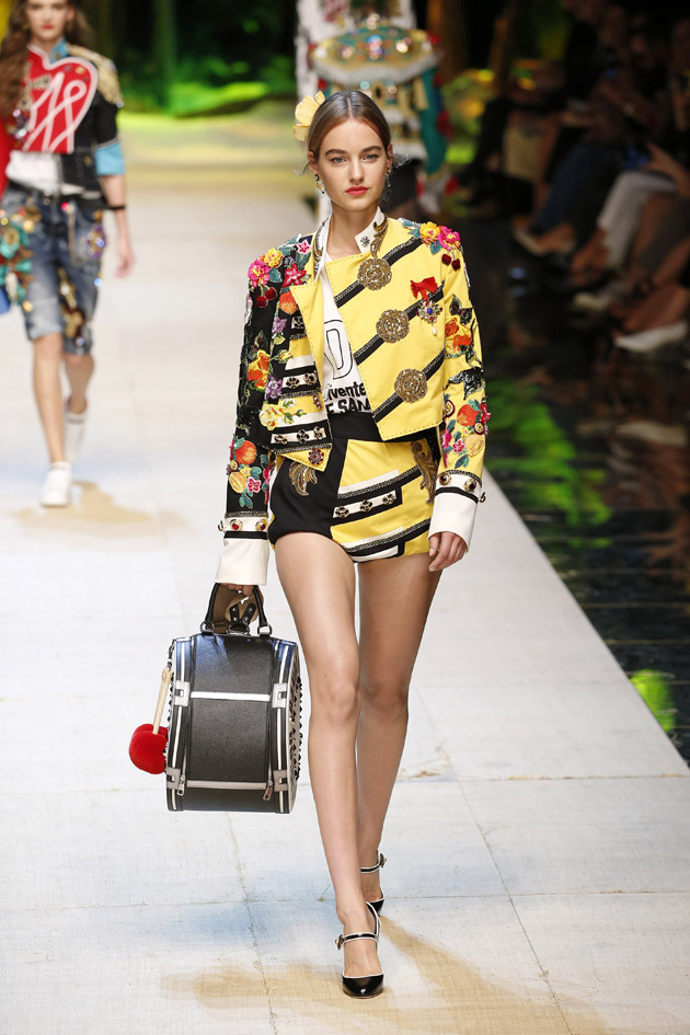 Dolce_Gabbana_  Ready to wear spring summer 2017 MILAN fashion week september 2016