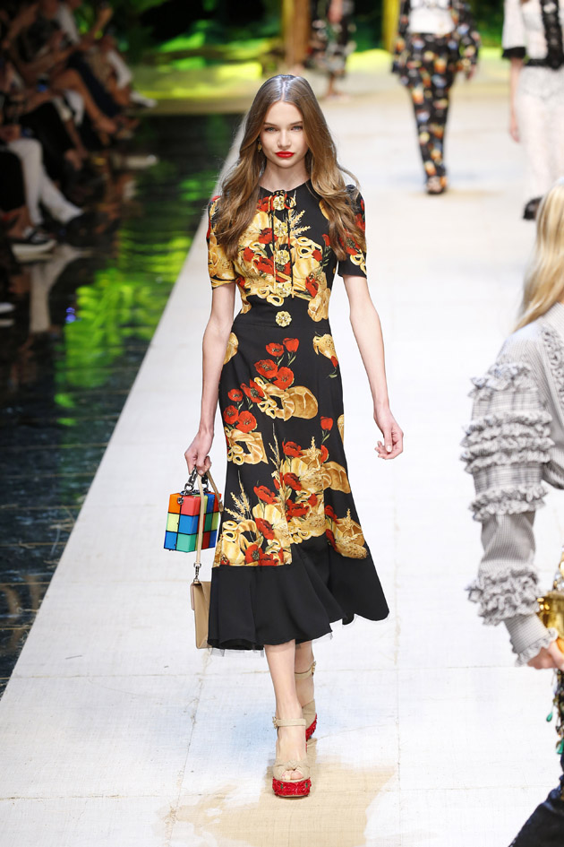 Dolce_Gabbana_  Ready to wear spring summer 2017 MILAN fashion week september 2016