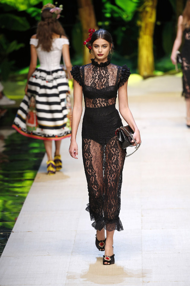 Dolce_Gabbana_  Ready to wear spring summer 2017 MILAN fashion week september 2016