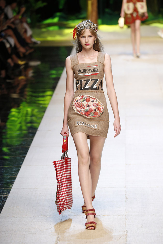 Dolce_Gabbana_  Ready to wear spring summer 2017 MILAN fashion week september 2016